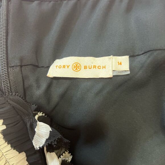 Tory Burch Lucea Top Animal Stripe
Black White size 14 large extra large zipper - Picture 5 of 15